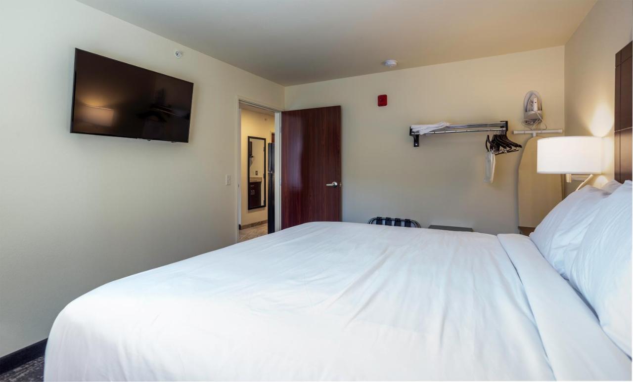 Cobblestone Inn & Suites - Brookville エクステリア 写真