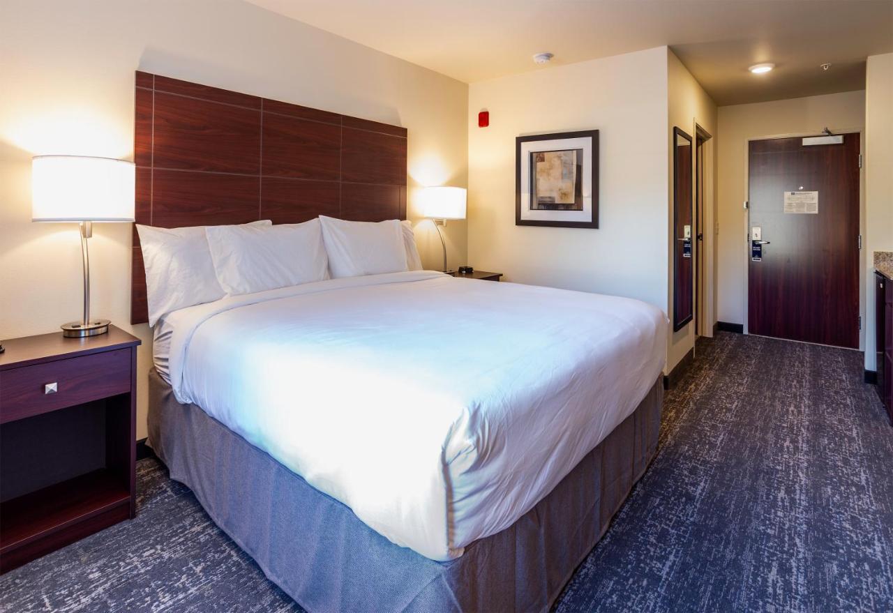 Cobblestone Inn & Suites - Brookville エクステリア 写真