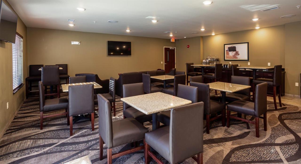 Cobblestone Inn & Suites - Brookville エクステリア 写真